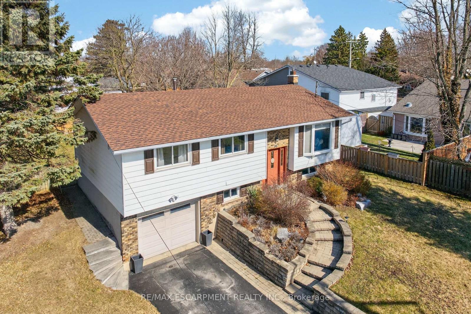 96 Dundee Drive, Haldimand, Ontario  N3W 1J8 - Photo 2 - X12868576