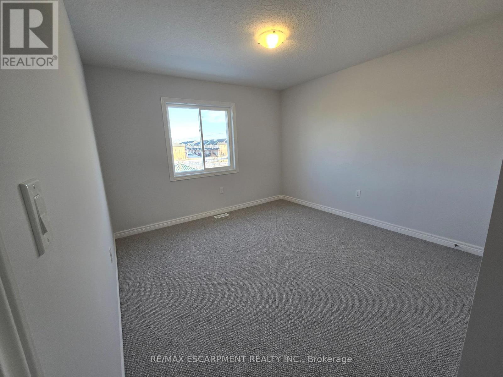 5 - 205 Thames Way, Hamilton, Ontario  L0R 1W0 - Photo 15 - X12868614