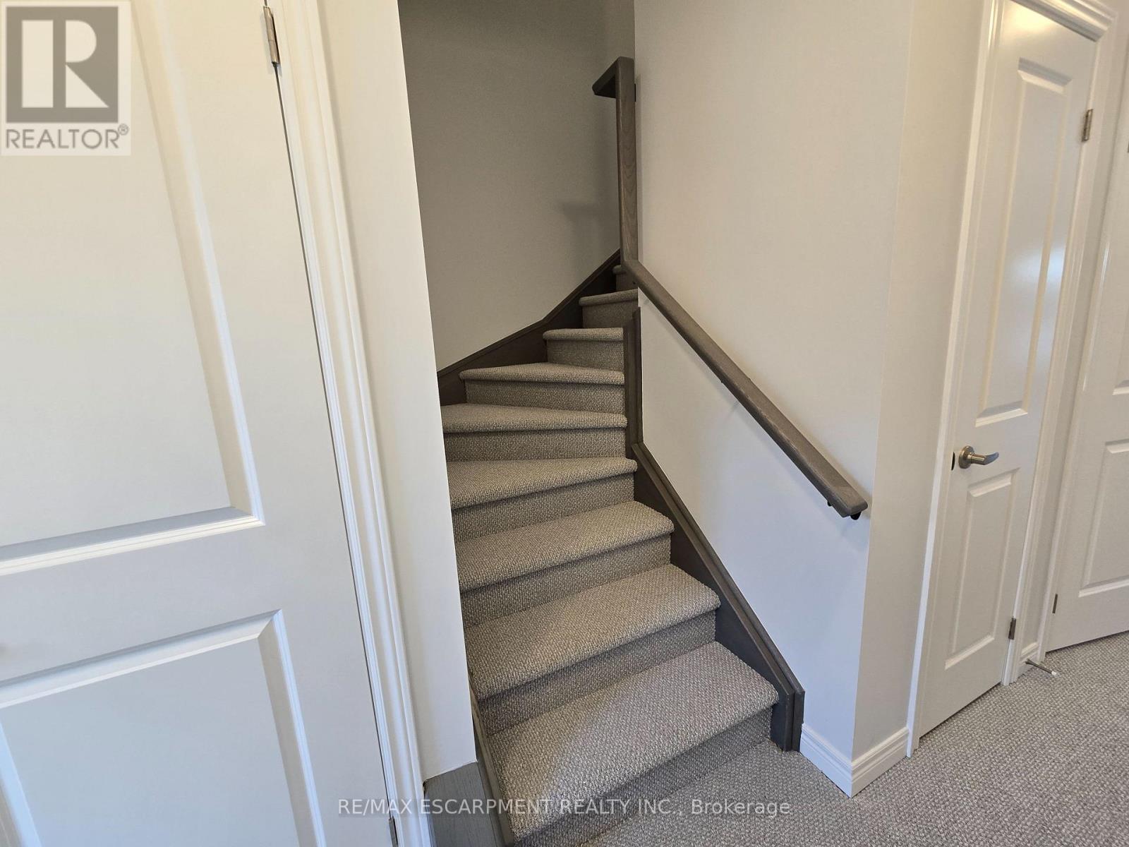 5 - 205 Thames Way, Hamilton, Ontario  L0R 1W0 - Photo 9 - X12868614