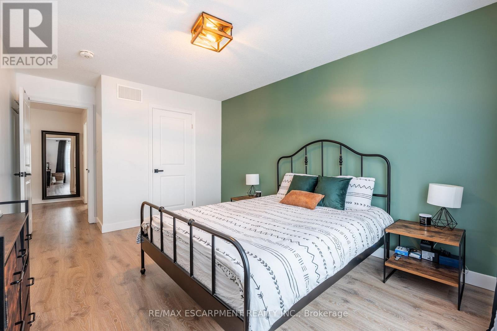 5 - 11 Stockbridge Gardens, Hamilton, Ontario  L8J 0H5 - Photo 35 - X12868642