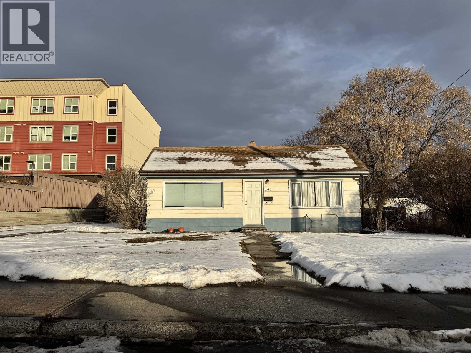 242 S THIRD AVENUE, Williams Lake, British Columbia