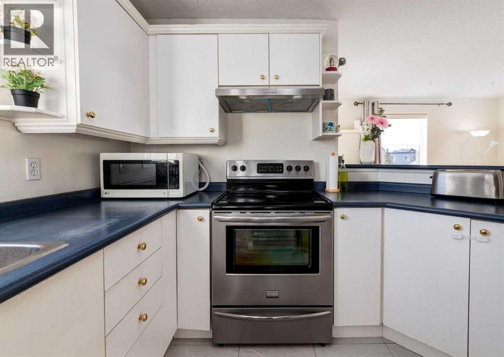 418, 3000 Somervale Court Sw, Calgary, Alberta  T2Y 4J2 - Photo 7 - A2286275