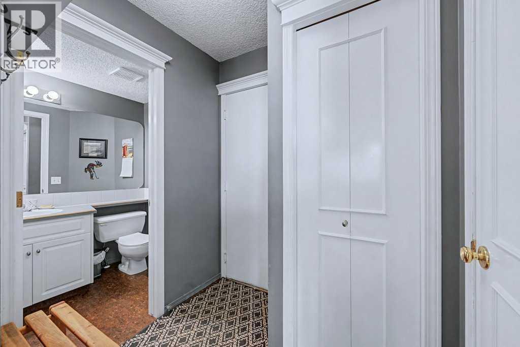 43 Douglas Glen Place Se, Calgary, Alberta  T2X 2X2 - Photo 17 - A2288891