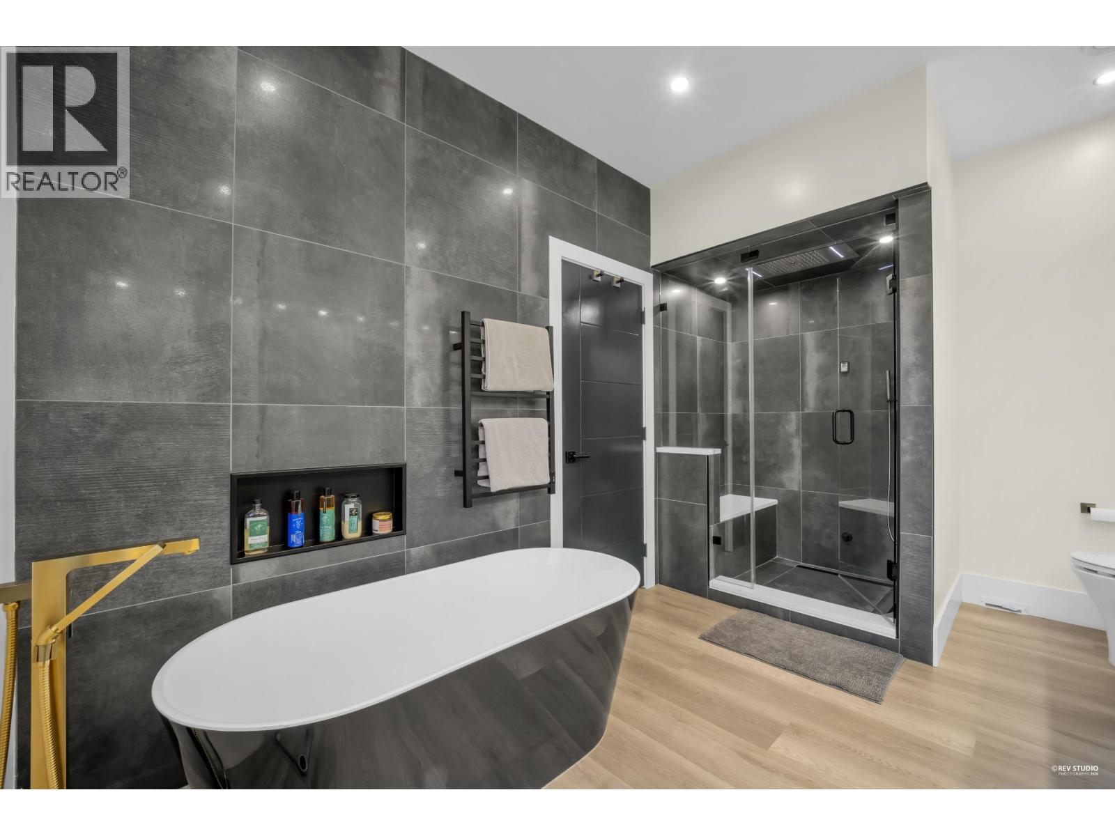 8230 Lakefield Drive, Burnaby, British Columbia  V5E 4G7 - Photo 20 - R3097563