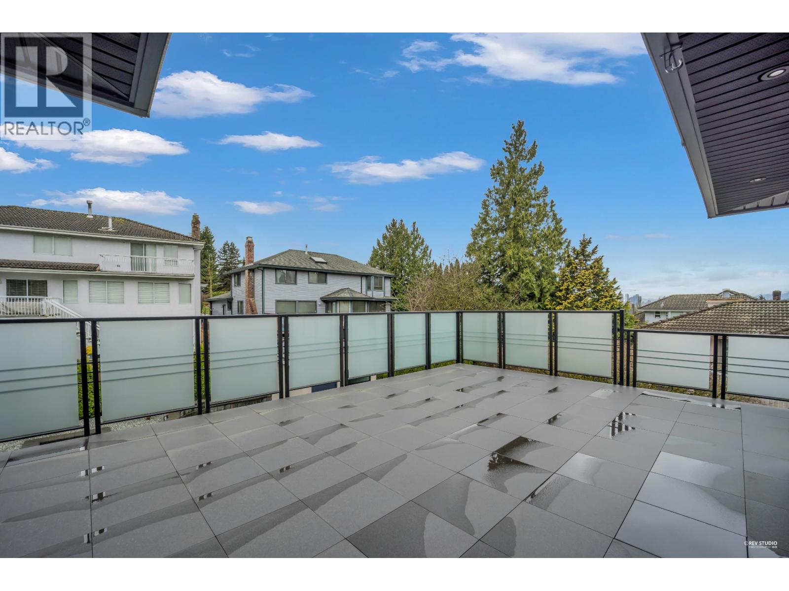 8230 Lakefield Drive, Burnaby, British Columbia  V5E 4G7 - Photo 30 - R3097563