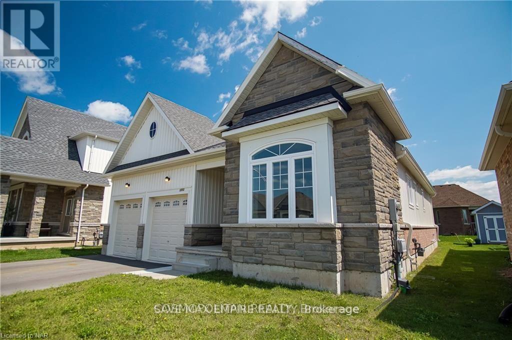 1202 Green Acres Drive, Fort Erie, Ontario  L2A 0C9 - Photo 3 - X12840566