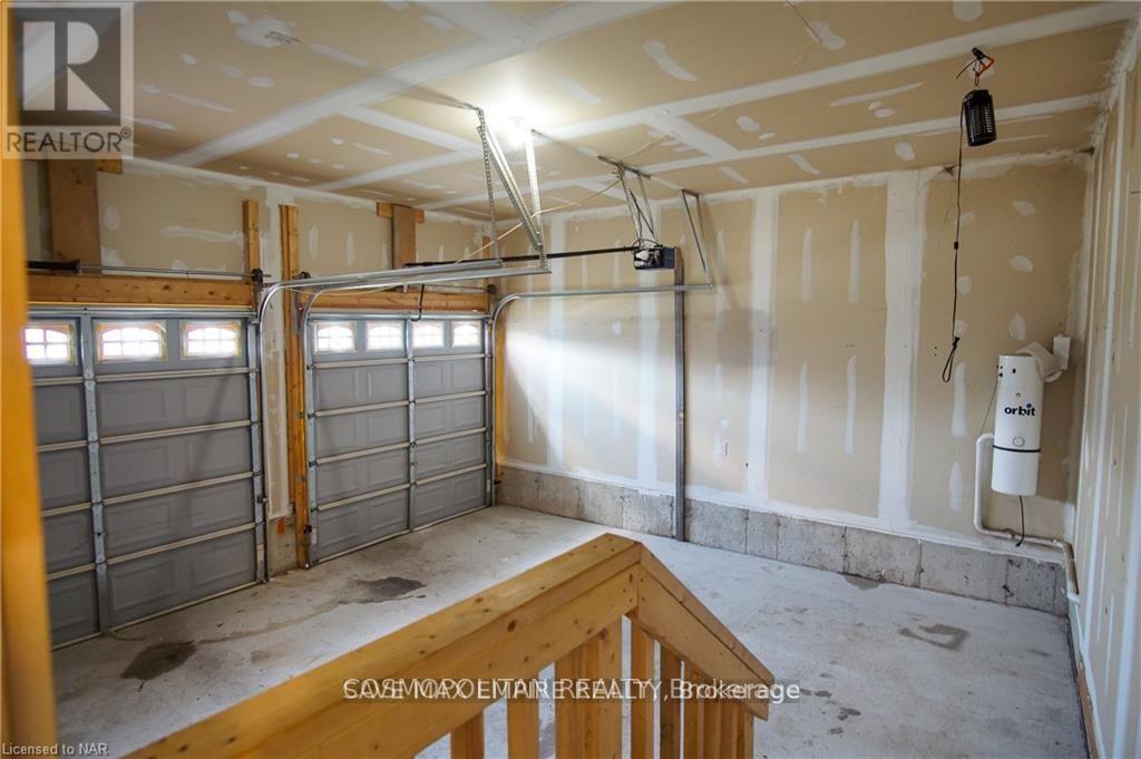 1202 Green Acres Drive, Fort Erie, Ontario  L2A 0C9 - Photo 16 - X12840566