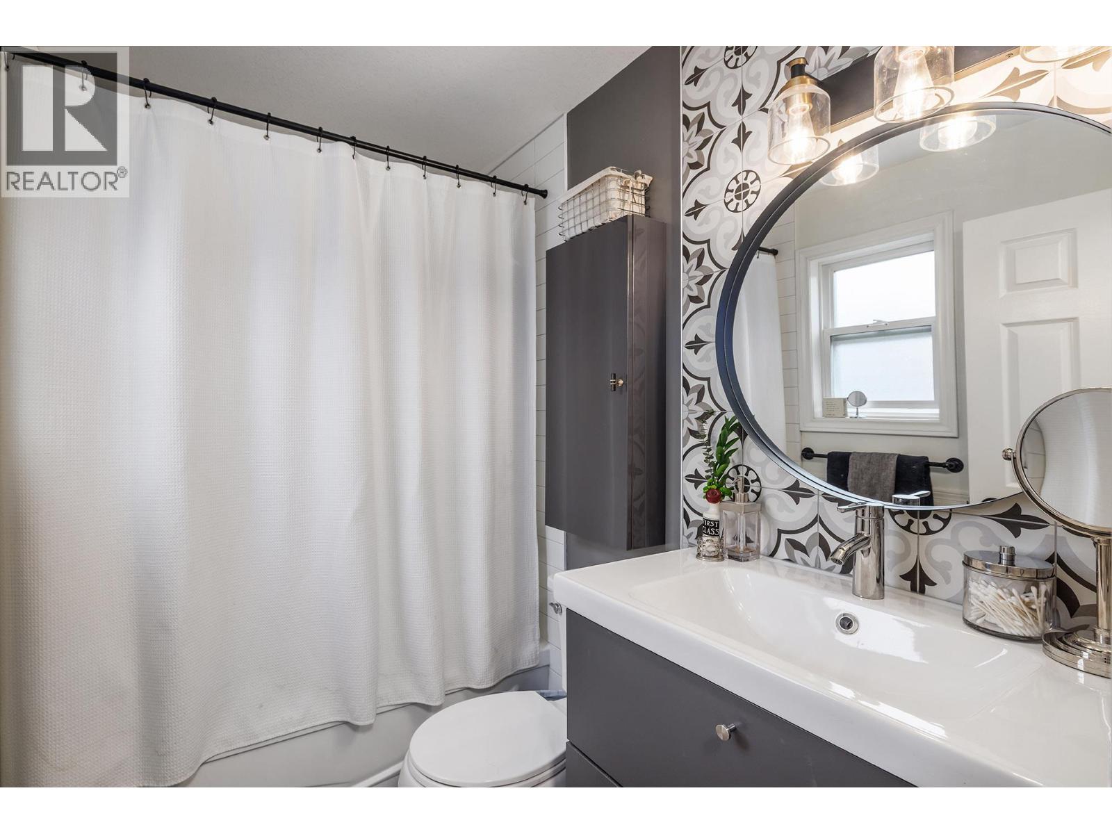 3155 Gordon Drive Unit# 102, Kelowna, British Columbia  V1W 3N5 - Photo 19 - 10378677