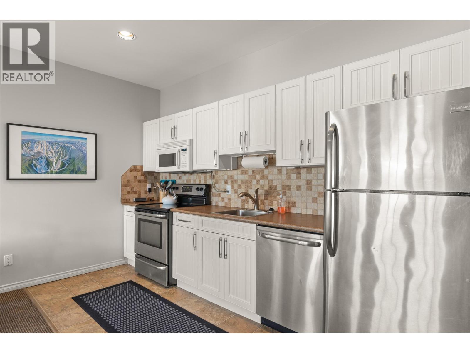 290 Silver Queen Road Unit# 1, Silver Star, British Columbia  V1B 0S5 - Photo 12 - 10377752