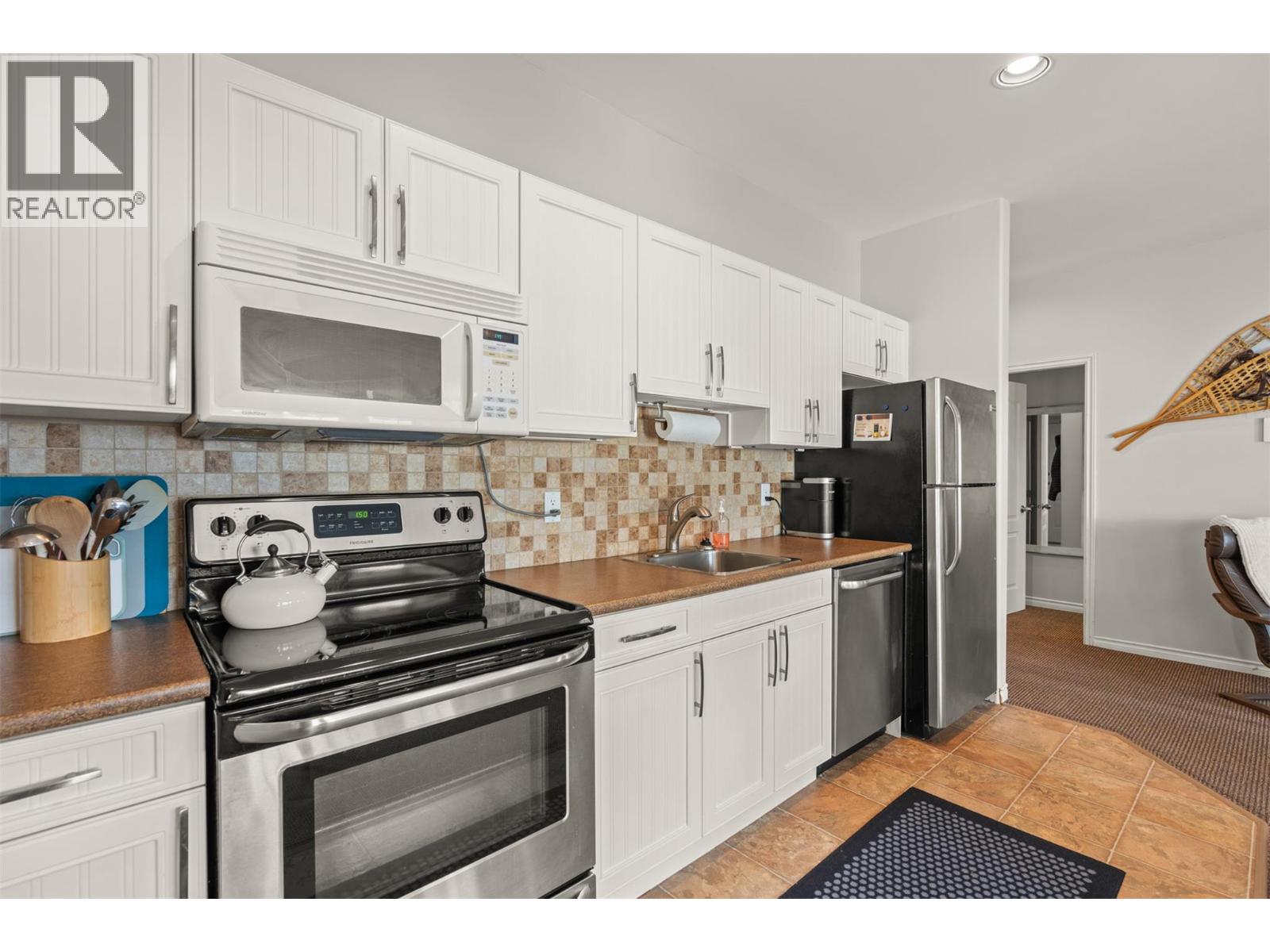 290 Silver Queen Road Unit# 1, Silver Star, British Columbia  V1B 0S5 - Photo 14 - 10377752