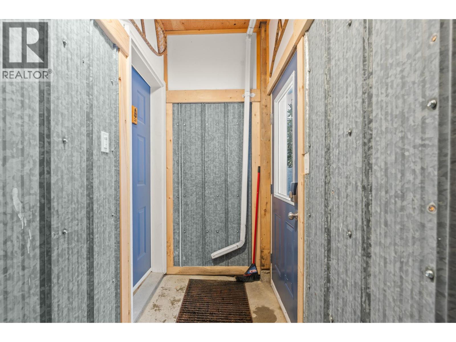 290 Silver Queen Road Unit# 1, Silver Star, British Columbia  V1B 0S5 - Photo 26 - 10377752