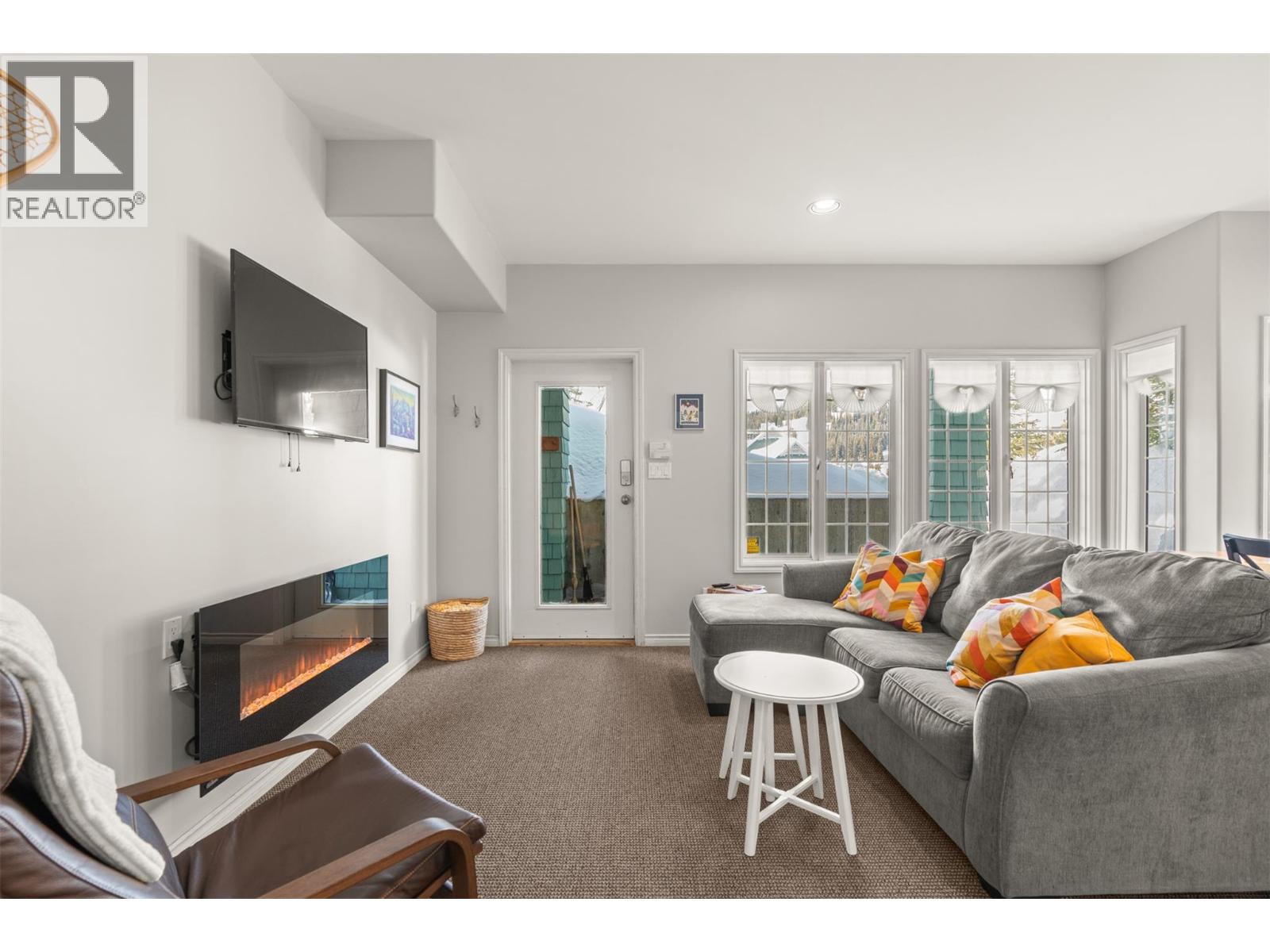 290 Silver Queen Road Unit# 1, Silver Star, British Columbia  V1B 0S5 - Photo 6 - 10377752