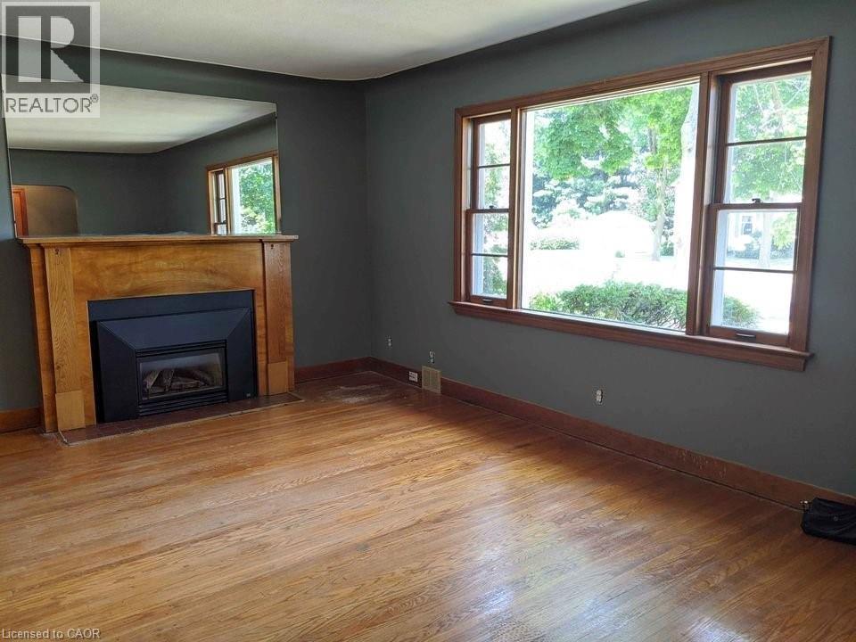 3251 St Paul Avenue, Niagara Falls, Ontario  L2J 2M2 - Photo 5 - 40809047