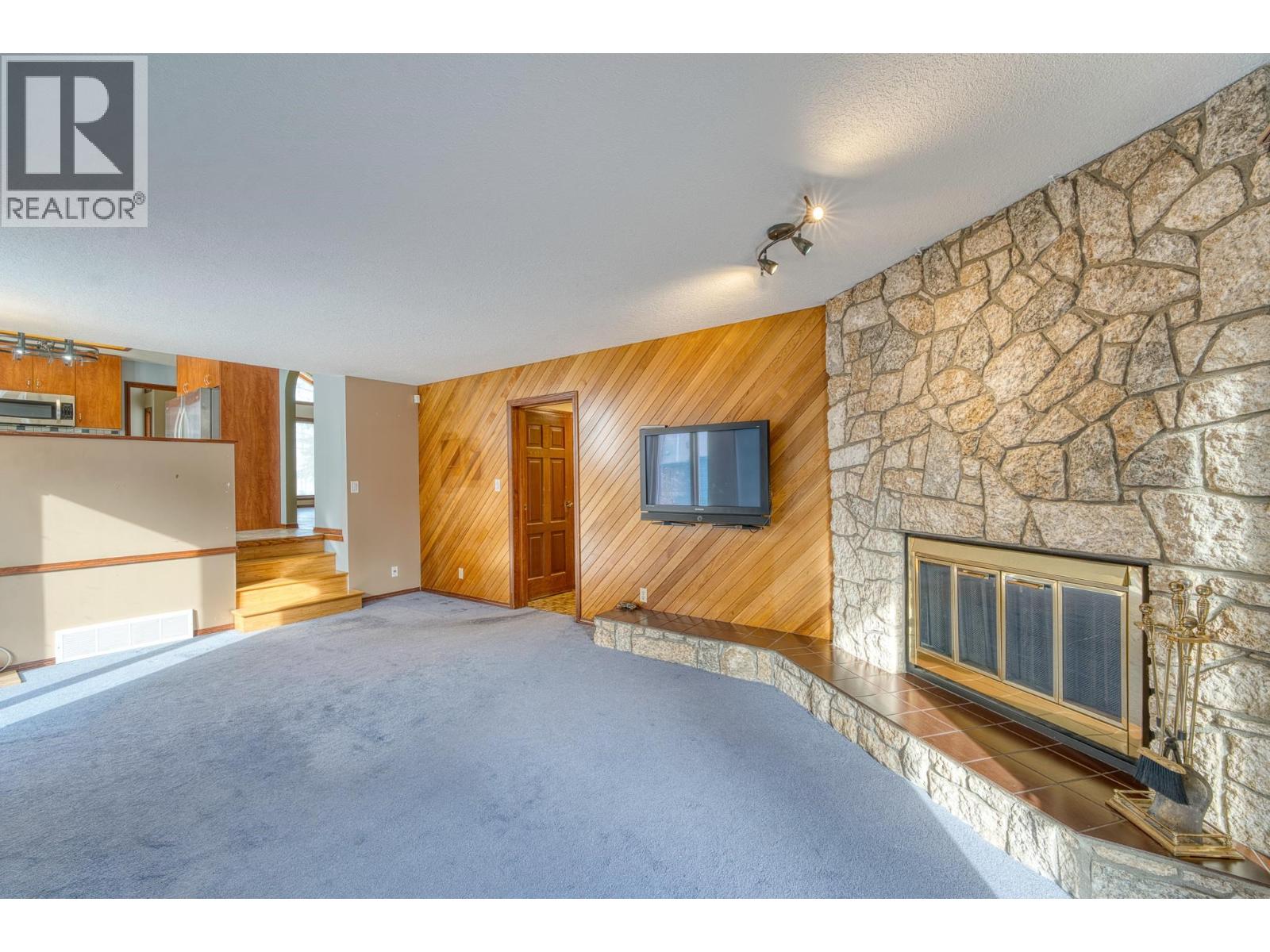 10611 107 Street, Fort St. John, British Columbia  V1J 5N7 - Photo 9 - R3098437