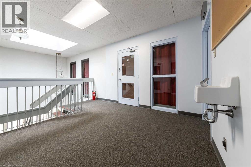 Top Floor - North East Pt, 5720 44 Street, Lloydminster, Alberta  T9V 0B6 - Photo 4 - A2258449