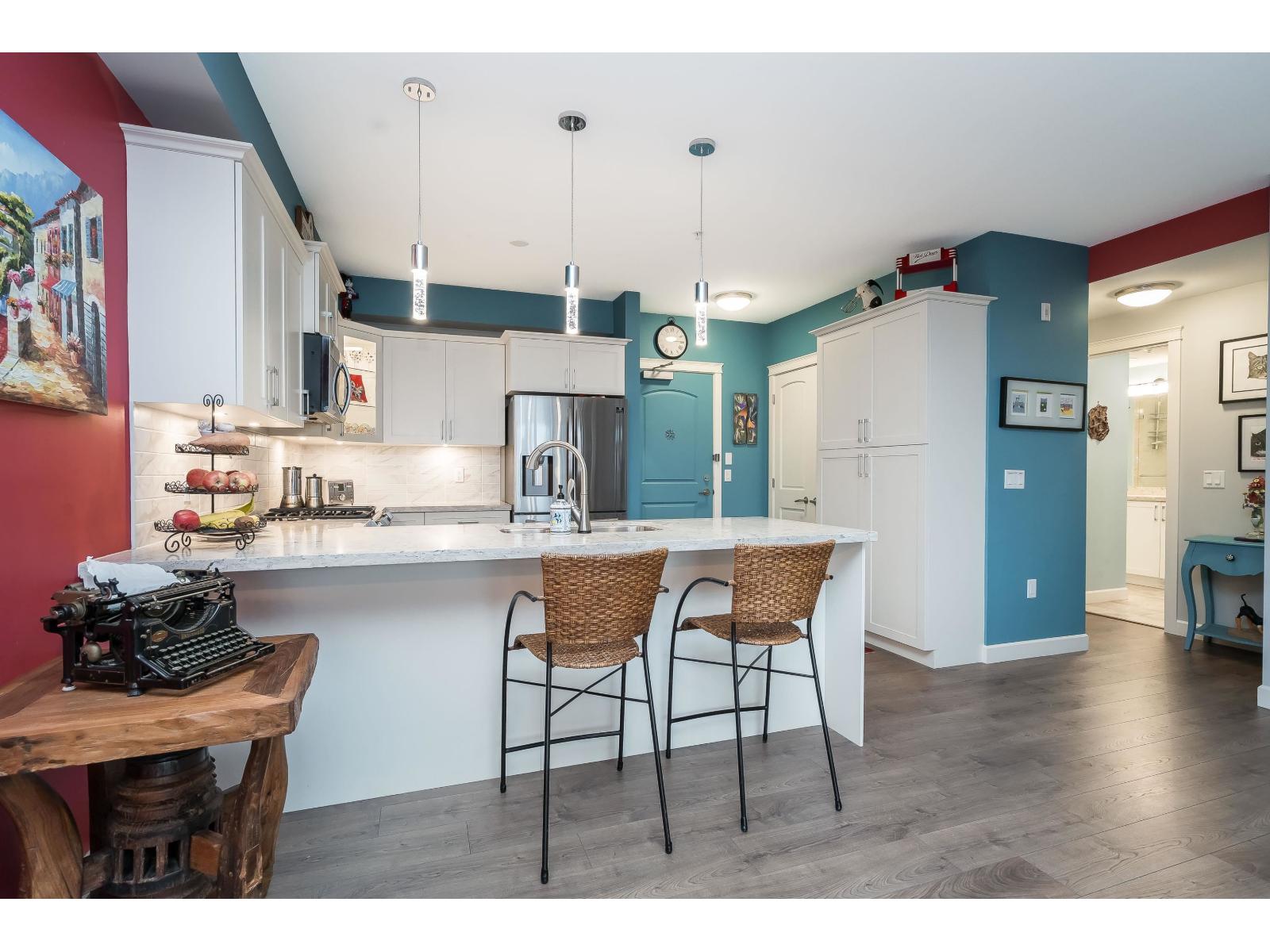 401 14588 Mcdougall Drive, Surrey, British Columbia  V4P 0H1 - Photo 10 - R3097278