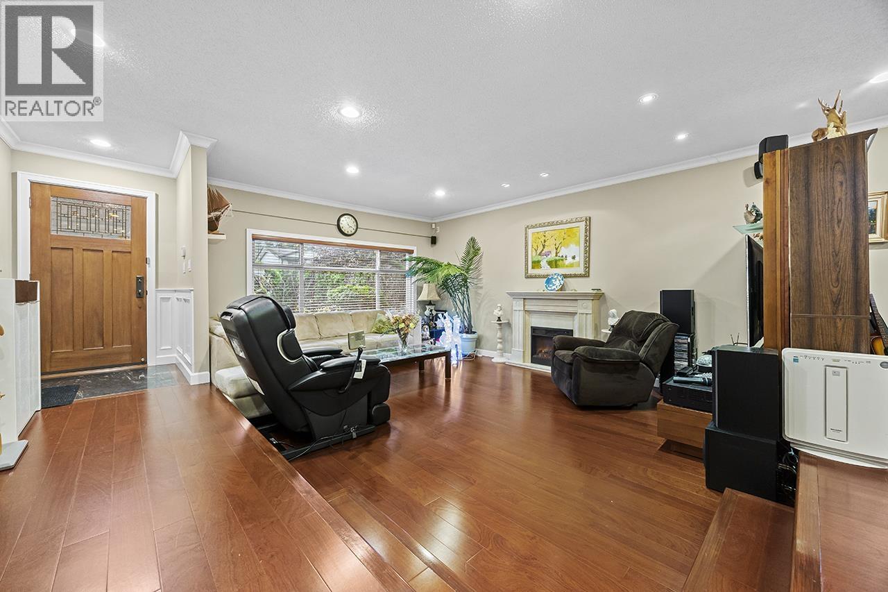 3152 Lancaster Place, Port Coquitlam, British Columbia  V3C 3J7 - Photo 2 - R3074794