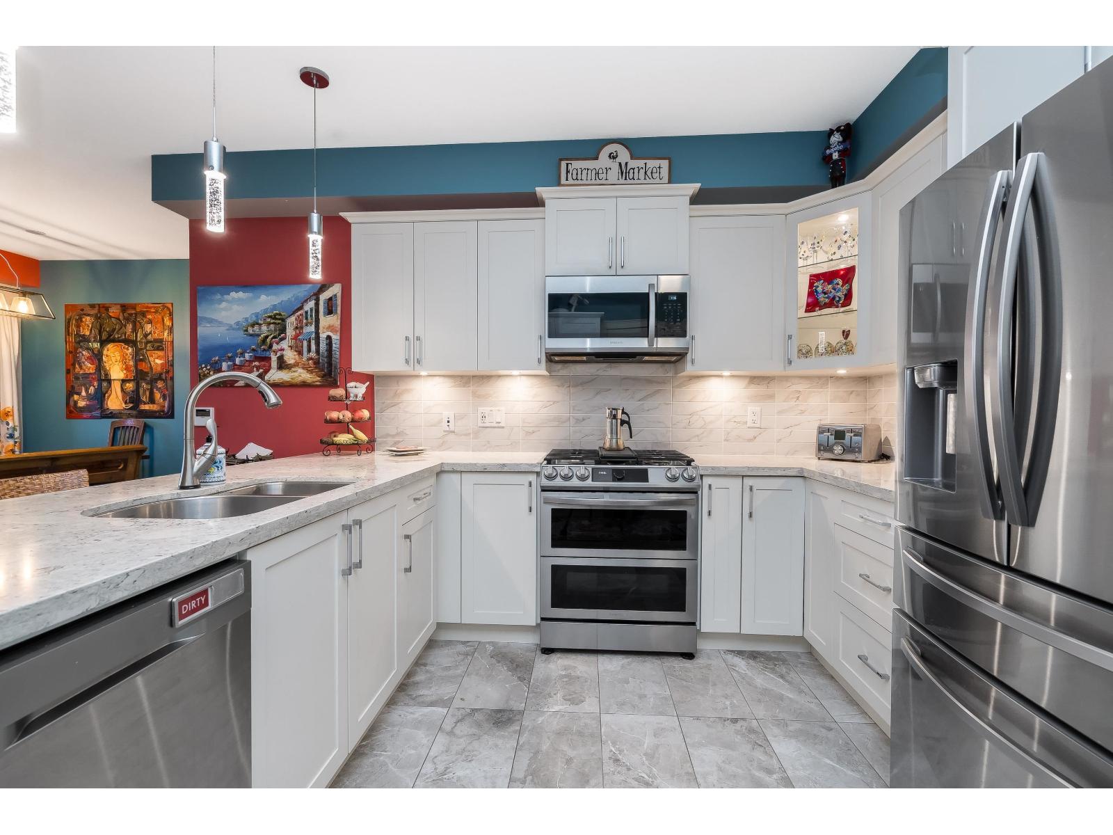 401 14588 Mcdougall Drive, Surrey, British Columbia  V4P 0H1 - Photo 8 - R3097278