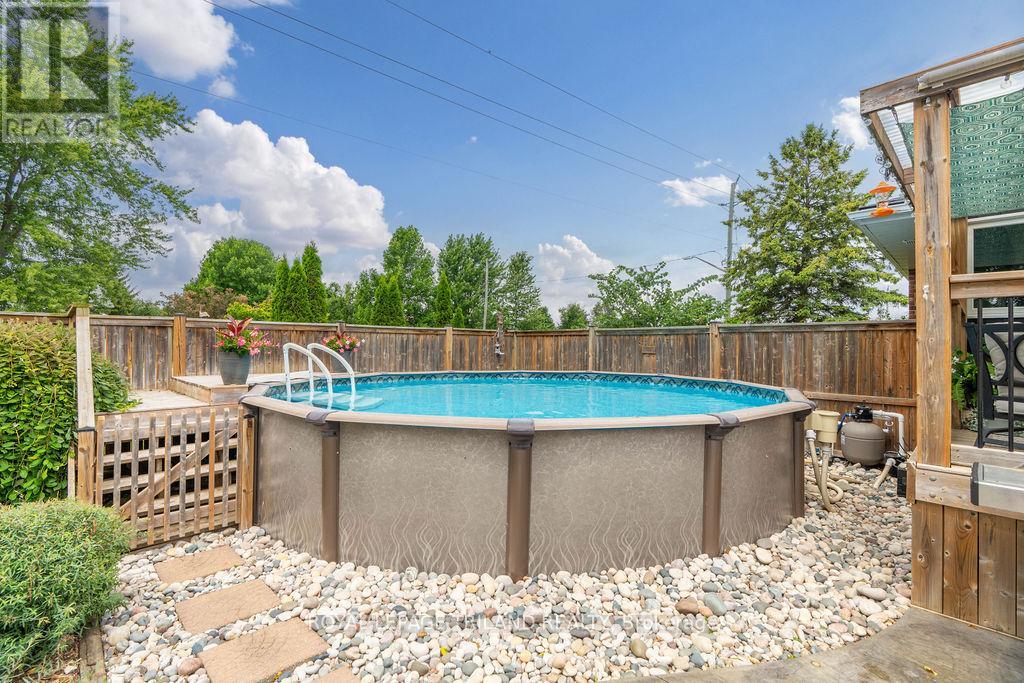 1 Dugald Street, Southwest Middlesex (Appin), Ontario  N0L 1A0 - Photo 35 - X12868704