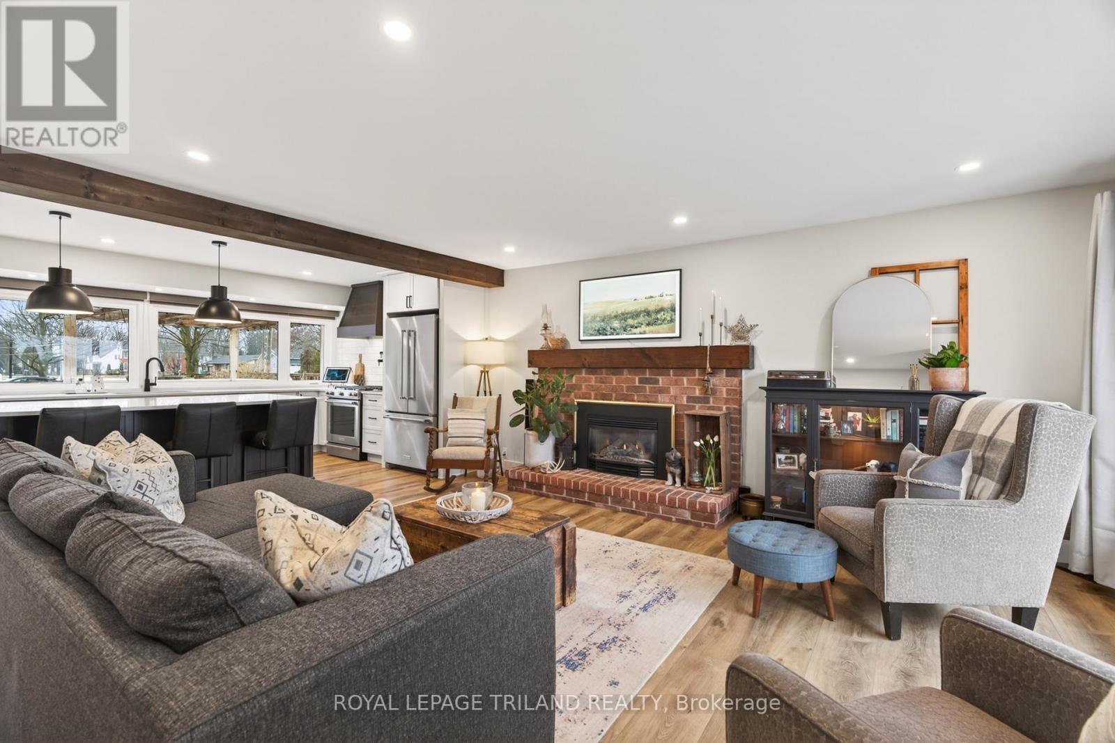 1 Dugald Street, Southwest Middlesex (Appin), Ontario  N0L 1A0 - Photo 5 - X12868704