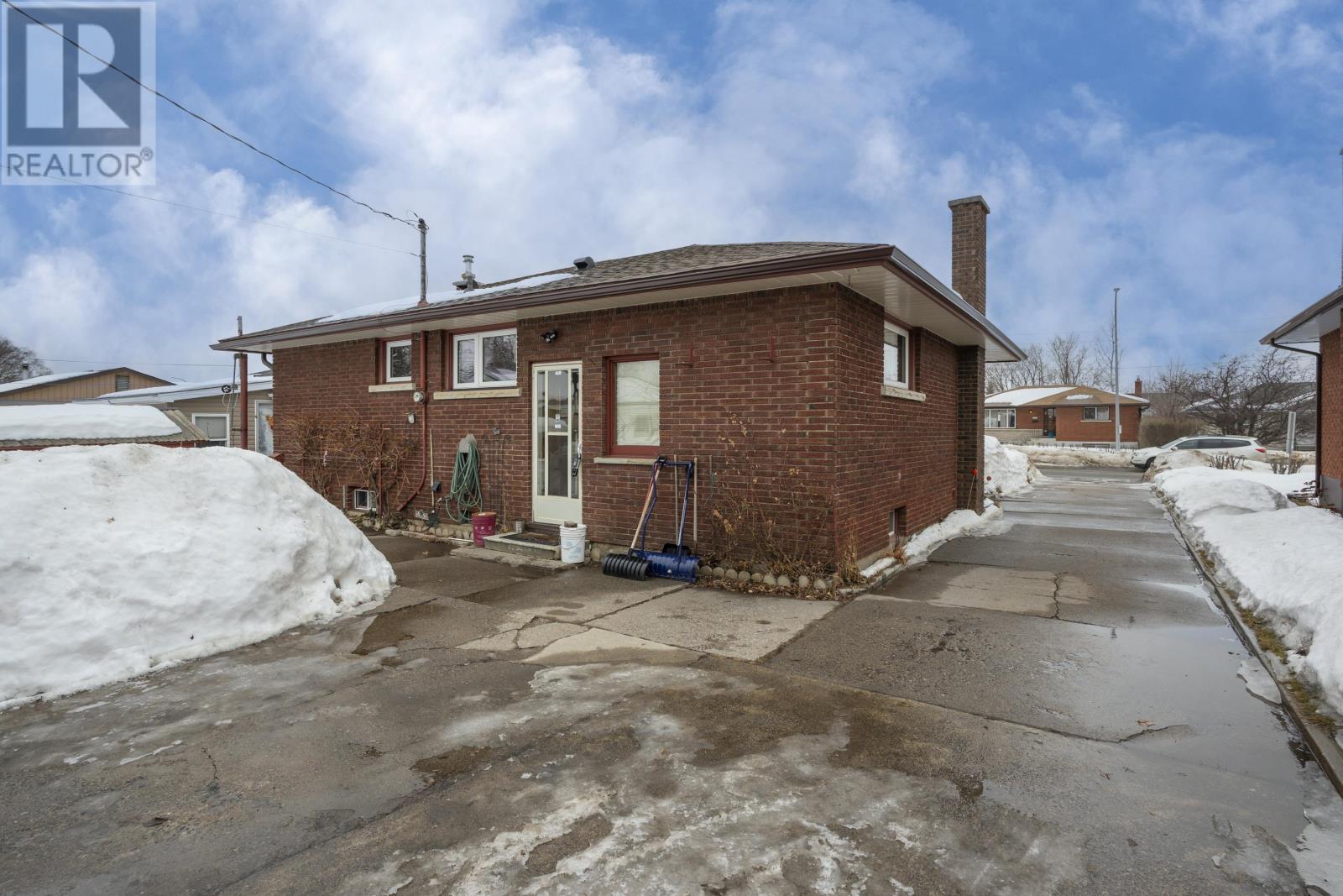 1404 Mary St., Thunder Bay, Ontario  P7E 4N1 - Photo 47 - TB2600408