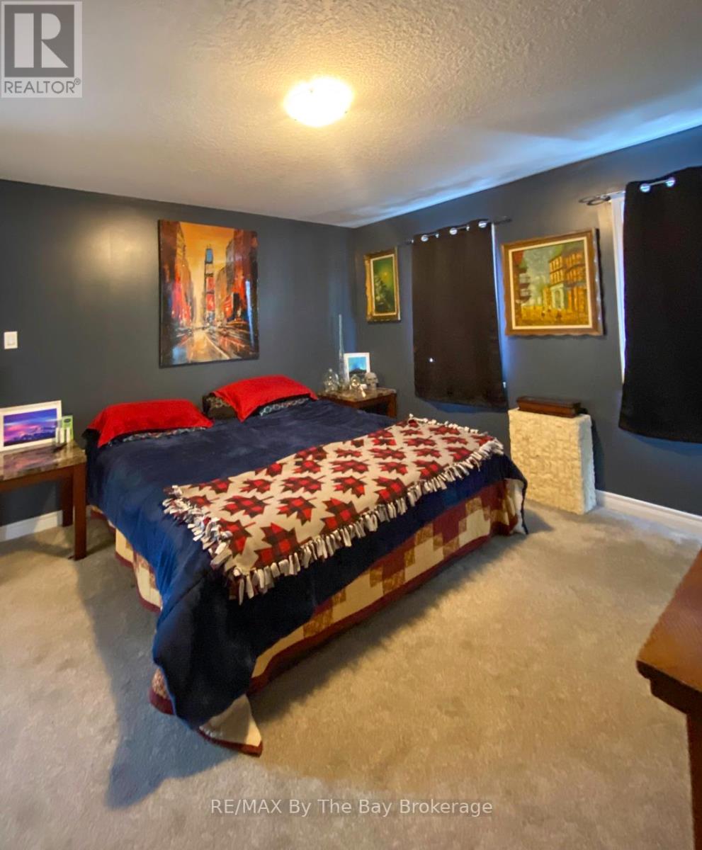 131 Stonebrook Way, Grey Highlands, Ontario  N0C 1H0 - Photo 15 - X12414267