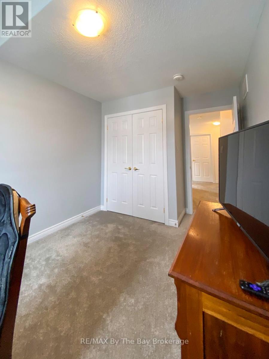 131 Stonebrook Way, Grey Highlands, Ontario  N0C 1H0 - Photo 19 - X12414267