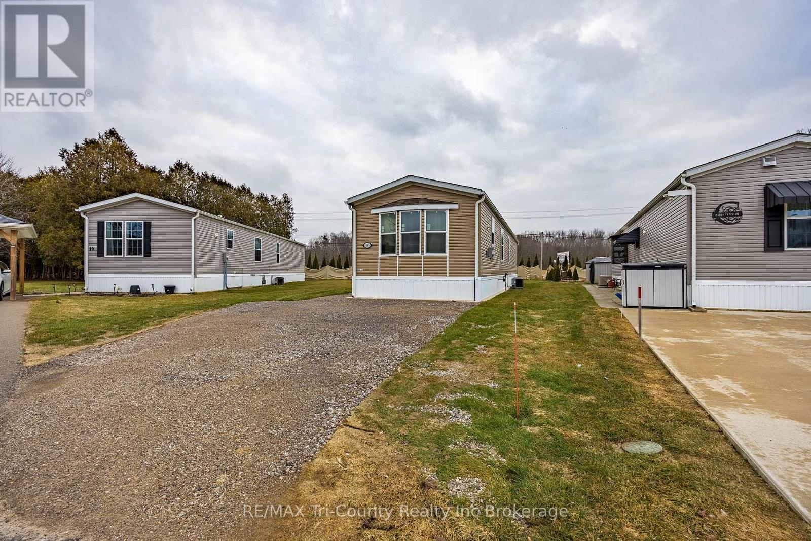 11981 Plank Road, Bayham, Ontario  N4G 4G9 - Photo 2 - X12868710