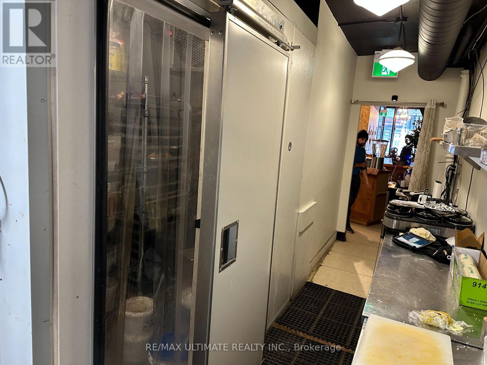 507 Queen Street, Toronto (Waterfront Communities), Ontario  M5V 2B4 - Photo 8 - C12868702