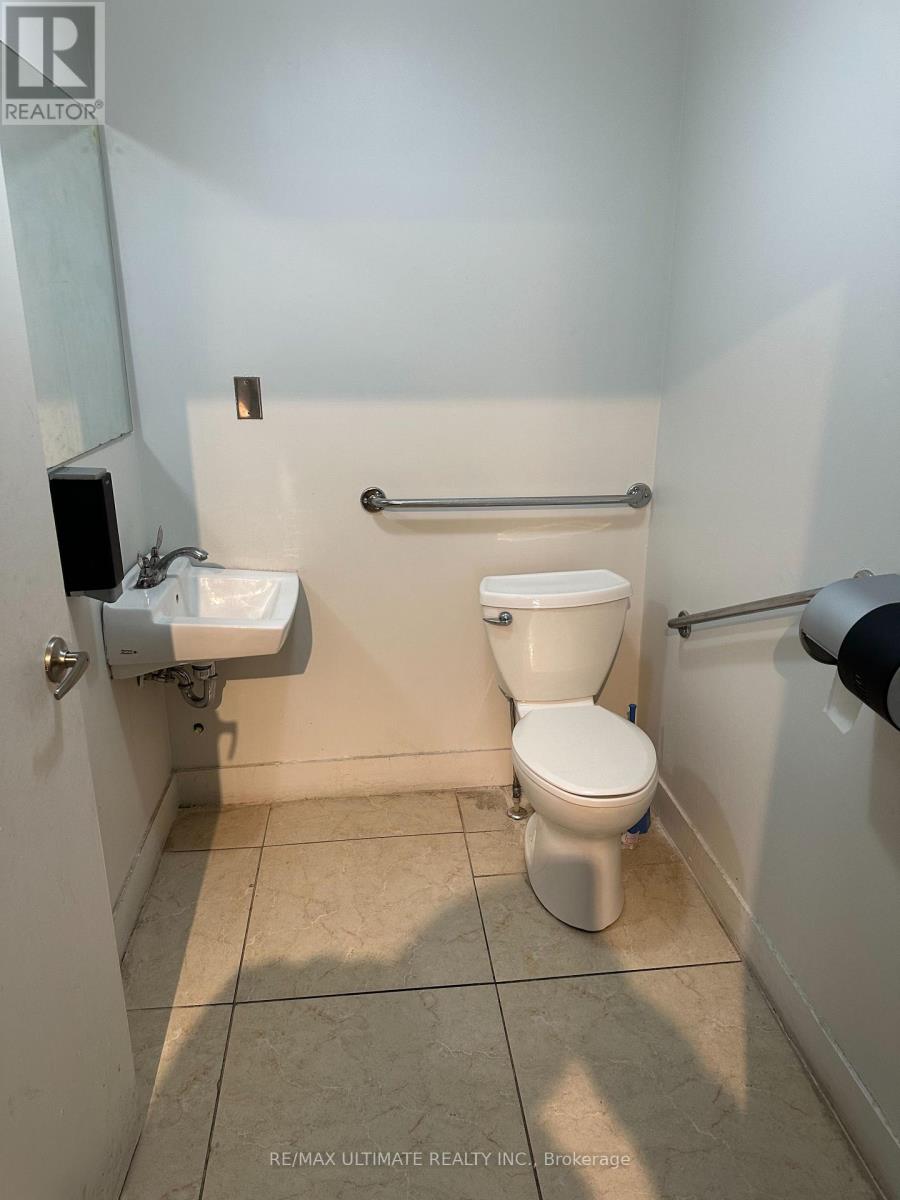 507 Queen Street, Toronto (Waterfront Communities), Ontario  M5V 2B4 - Photo 9 - C12868702