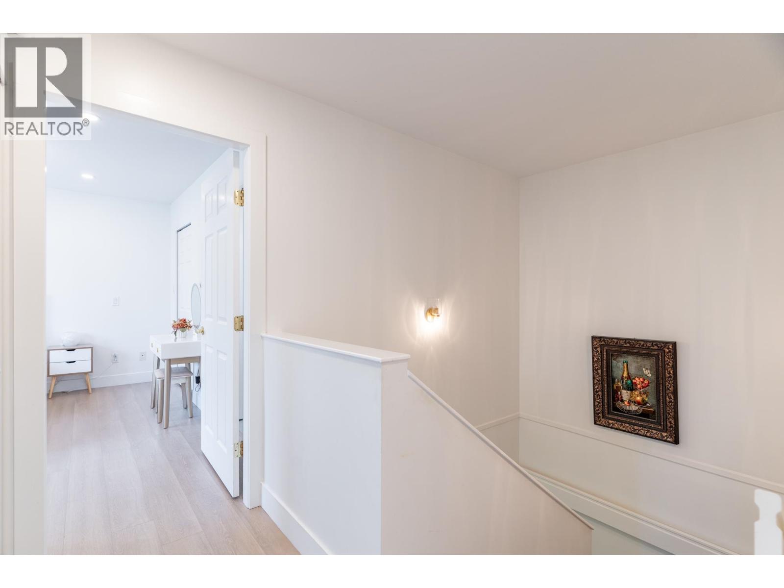 2 1233 W 16th Street, North Vancouver, British Columbia  V7P 1R5 - Photo 34 - R3098378