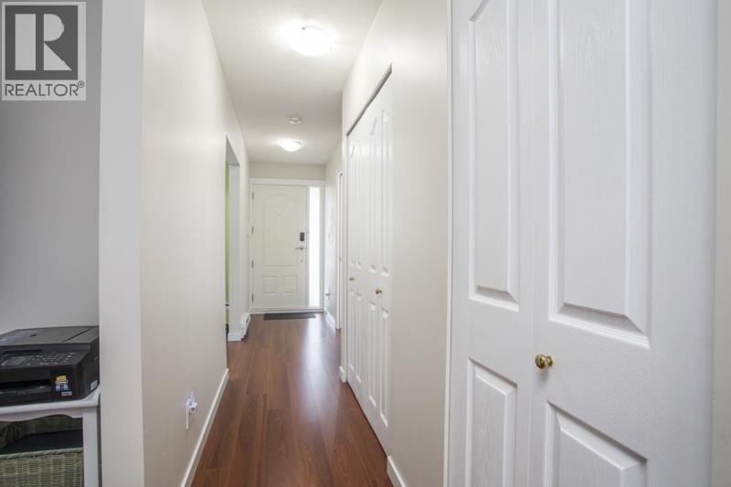 3 3051 Springfield Drive, Richmond, British Columbia  V7E 1Y9 - Photo 2 - R3098399