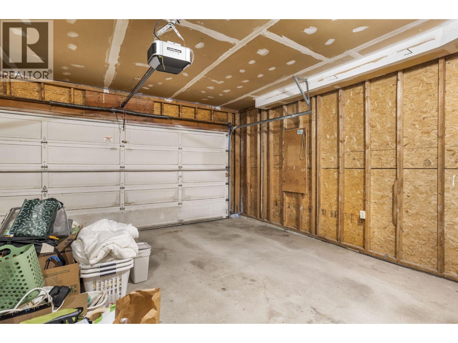 2770 Goldstream Crescent, Coquitlam, British Columbia  V3C 5G9 - Photo 32 - R3098403