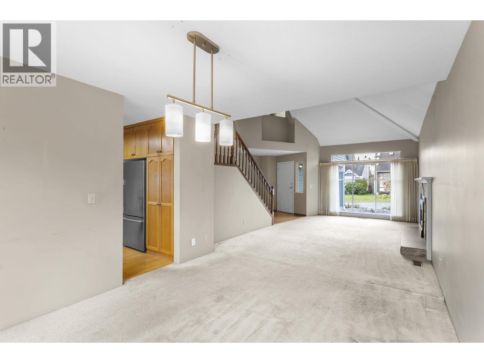 2770 Goldstream Crescent, Coquitlam, British Columbia  V3C 5G9 - Photo 7 - R3098403