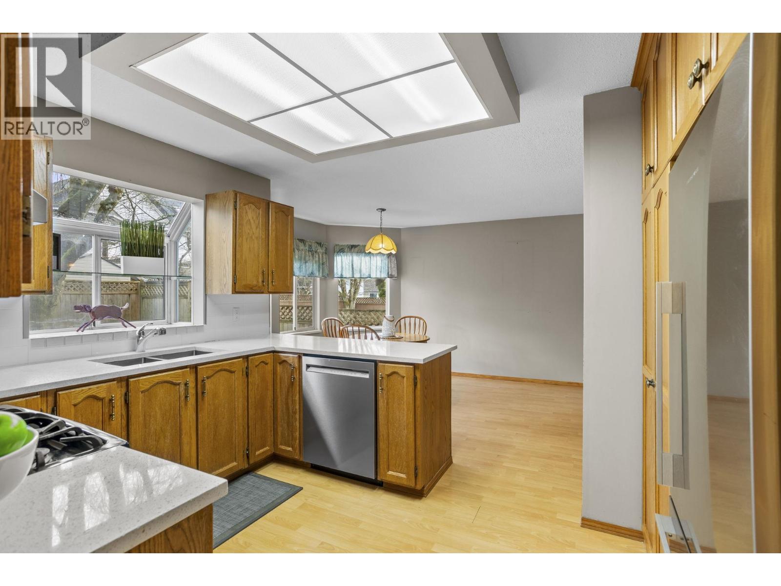 2770 Goldstream Crescent, Coquitlam, British Columbia  V3C 5G9 - Photo 9 - R3098403