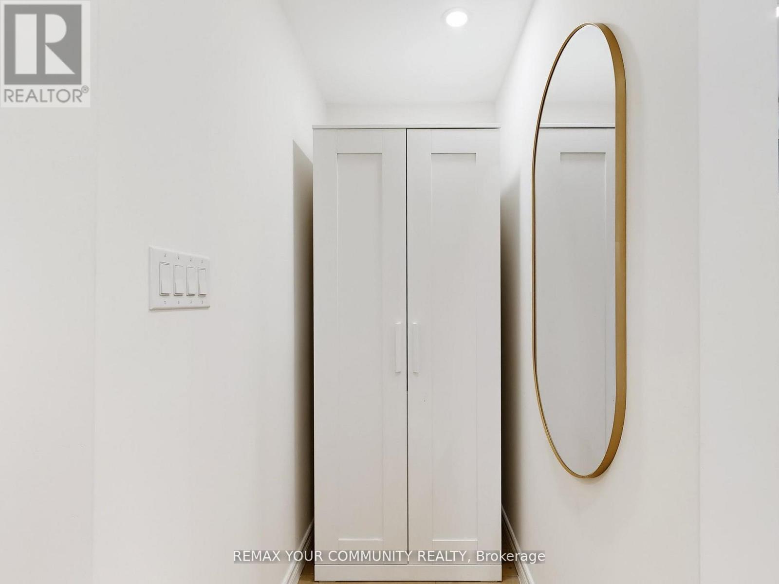 Lower - 264 Currey Crescent E, Newmarket (Central Newmarket), Ontario  L3Y 5M9 - Photo 33 - N12868662