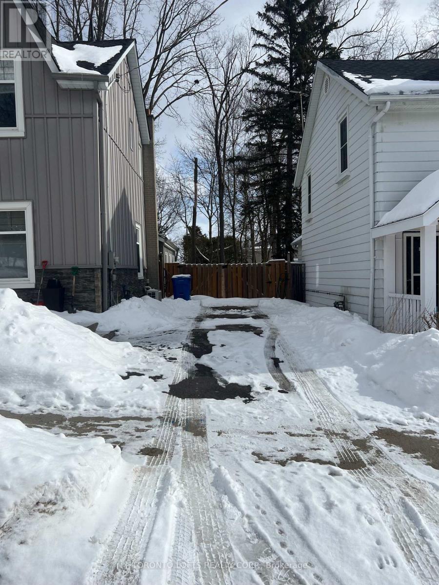 149 Elm Street, Newmarket, Ontario  L3Y 4G7 - Photo 2 - N12868690