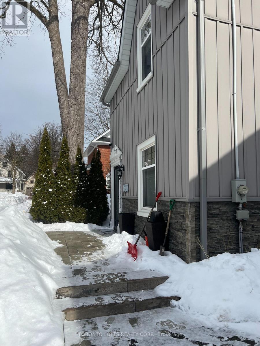 149 Elm Street, Newmarket, Ontario  L3Y 4G7 - Photo 3 - N12868690