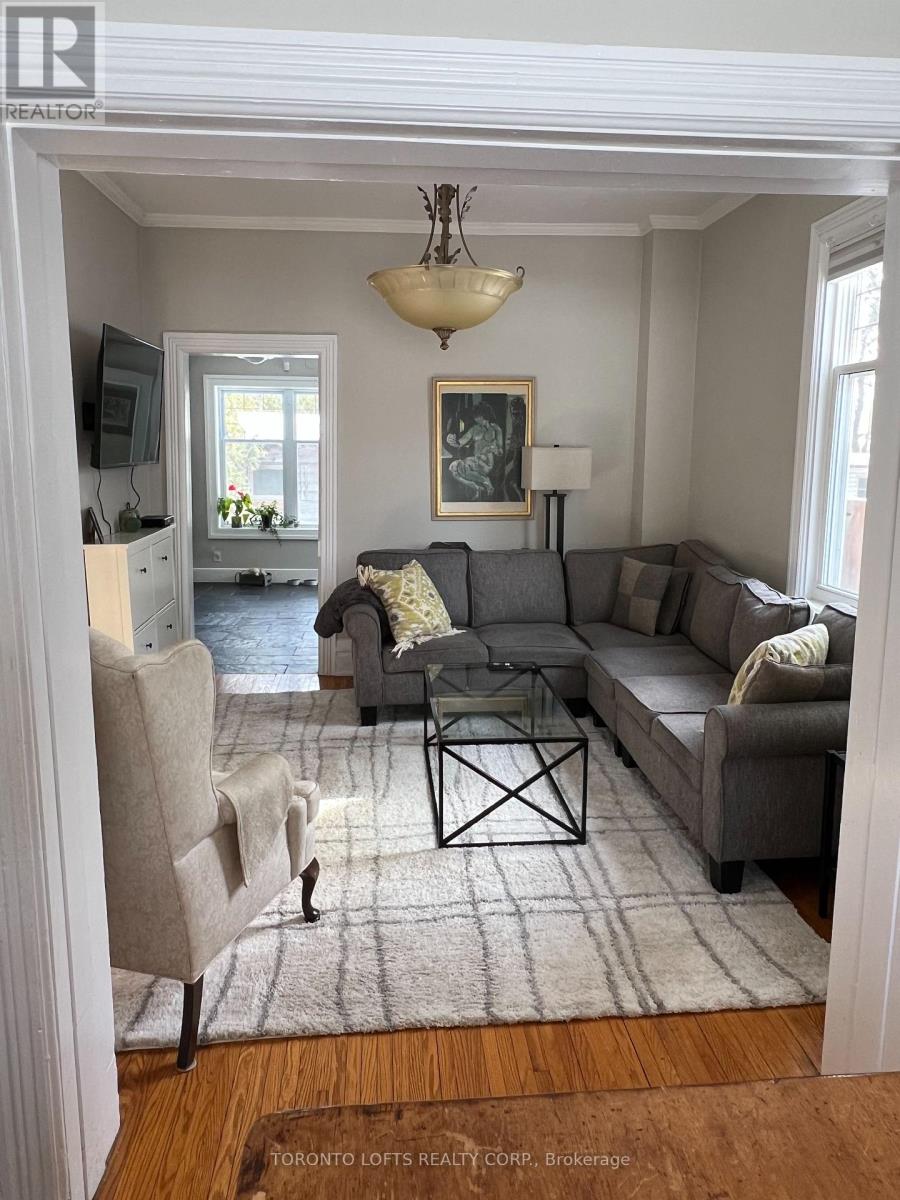 149 Elm Street, Newmarket, Ontario  L3Y 4G7 - Photo 6 - N12868690