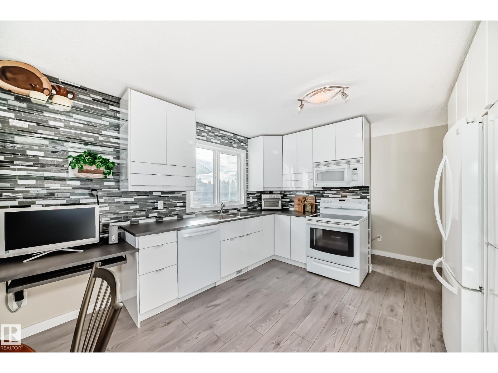 6111 18 Av Nw, Edmonton, Alberta  T6L 1M9 - Photo 13 - E4476788