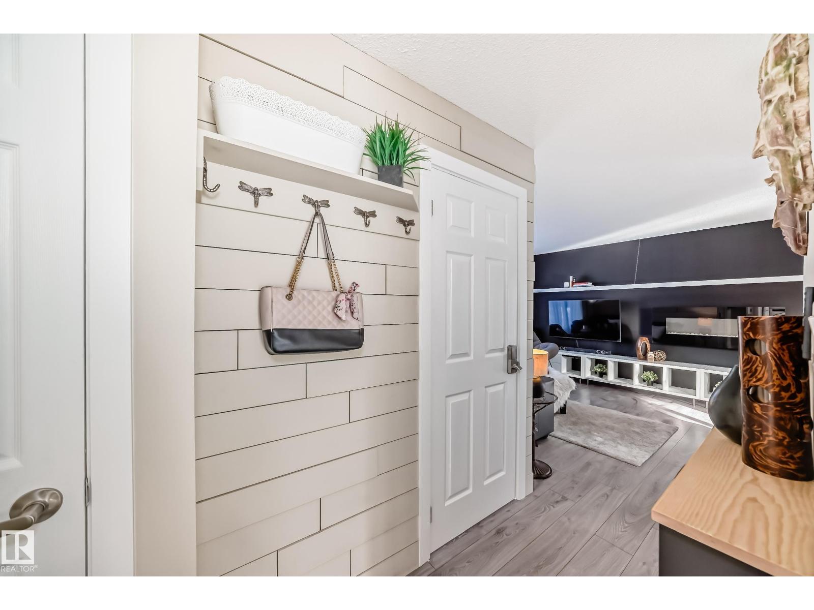 6111 18 Av Nw, Edmonton, Alberta  T6L 1M9 - Photo 4 - E4476788