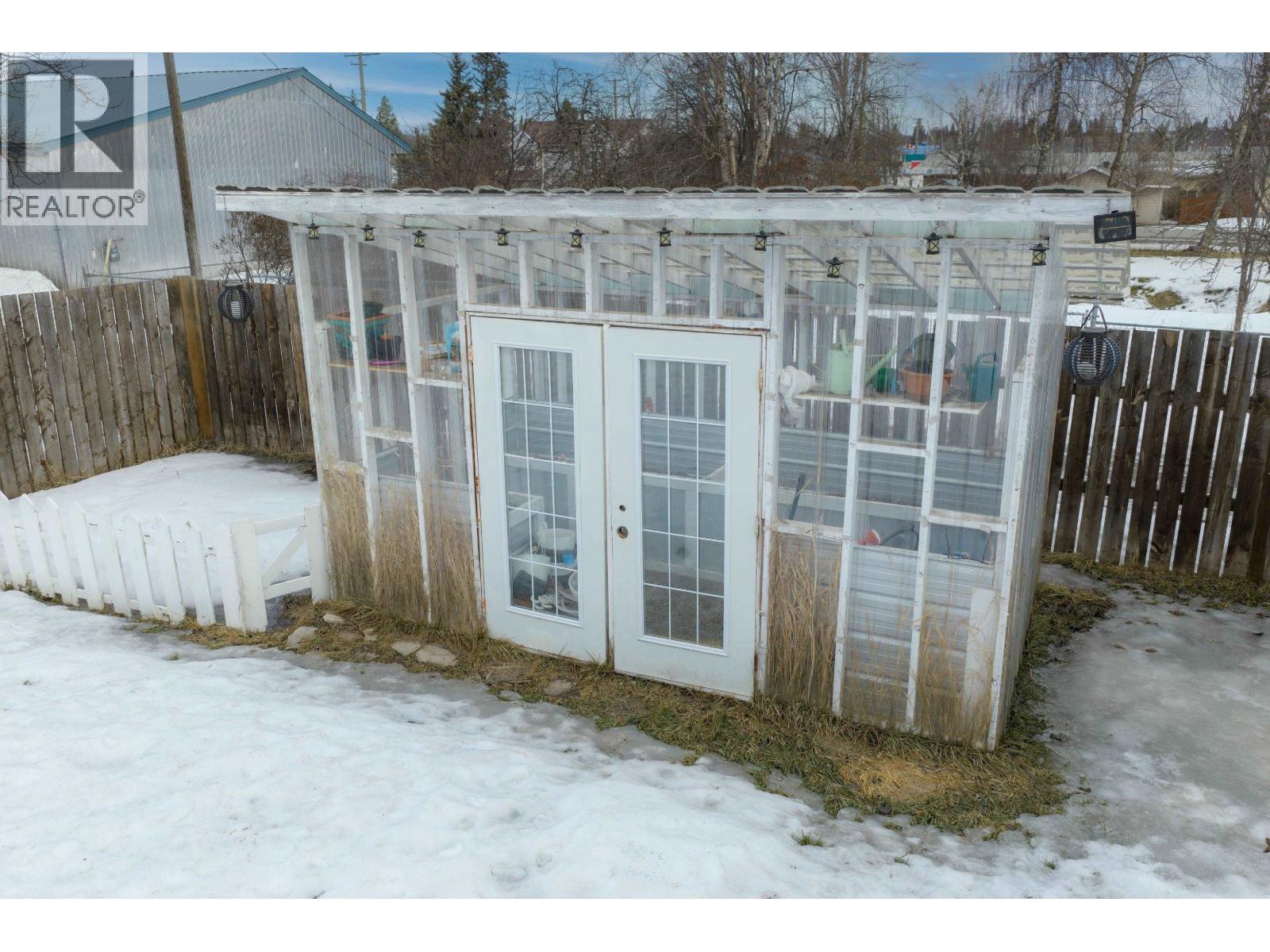 265 W 4th Street, Vanderhoof, British Columbia  V0J 3A0 - Photo 37 - R3097055