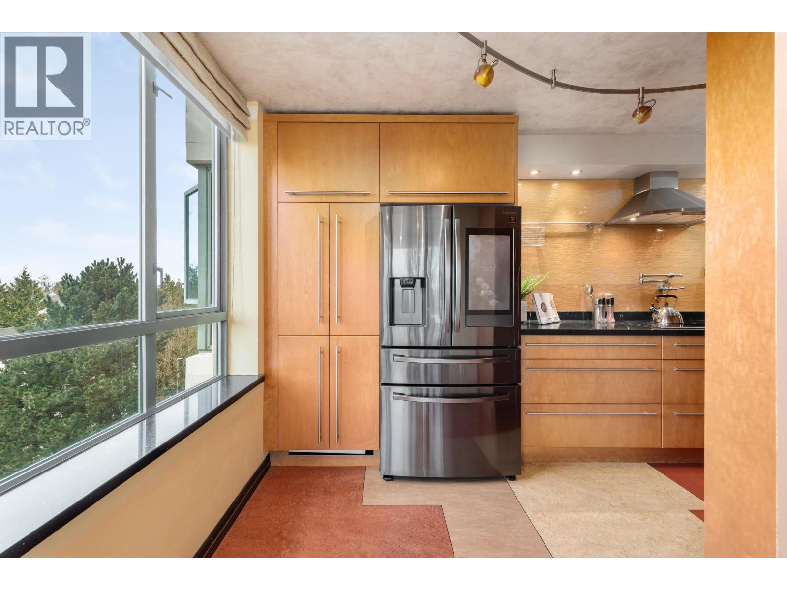 601 6622 Southoaks Crescent, Burnaby, British Columbia  V5E 4K2 - Photo 7 - R3098148