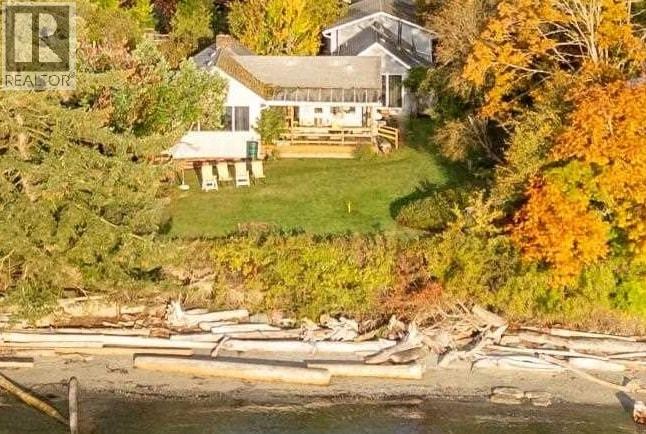 105 MADRONA ROAD, Galiano Island, British Columbia