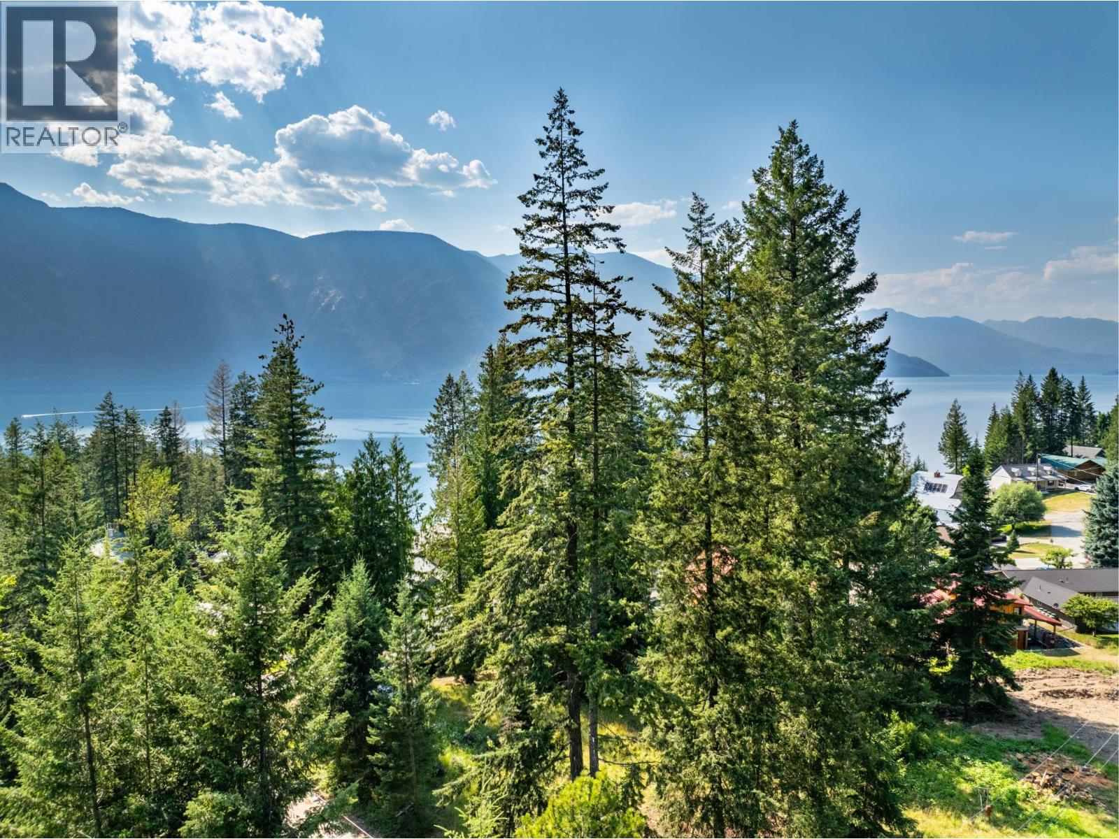 13523 Mountain Shores Road, Creston, British Columbia  V0B 1A4 - Photo 2 - 10378234