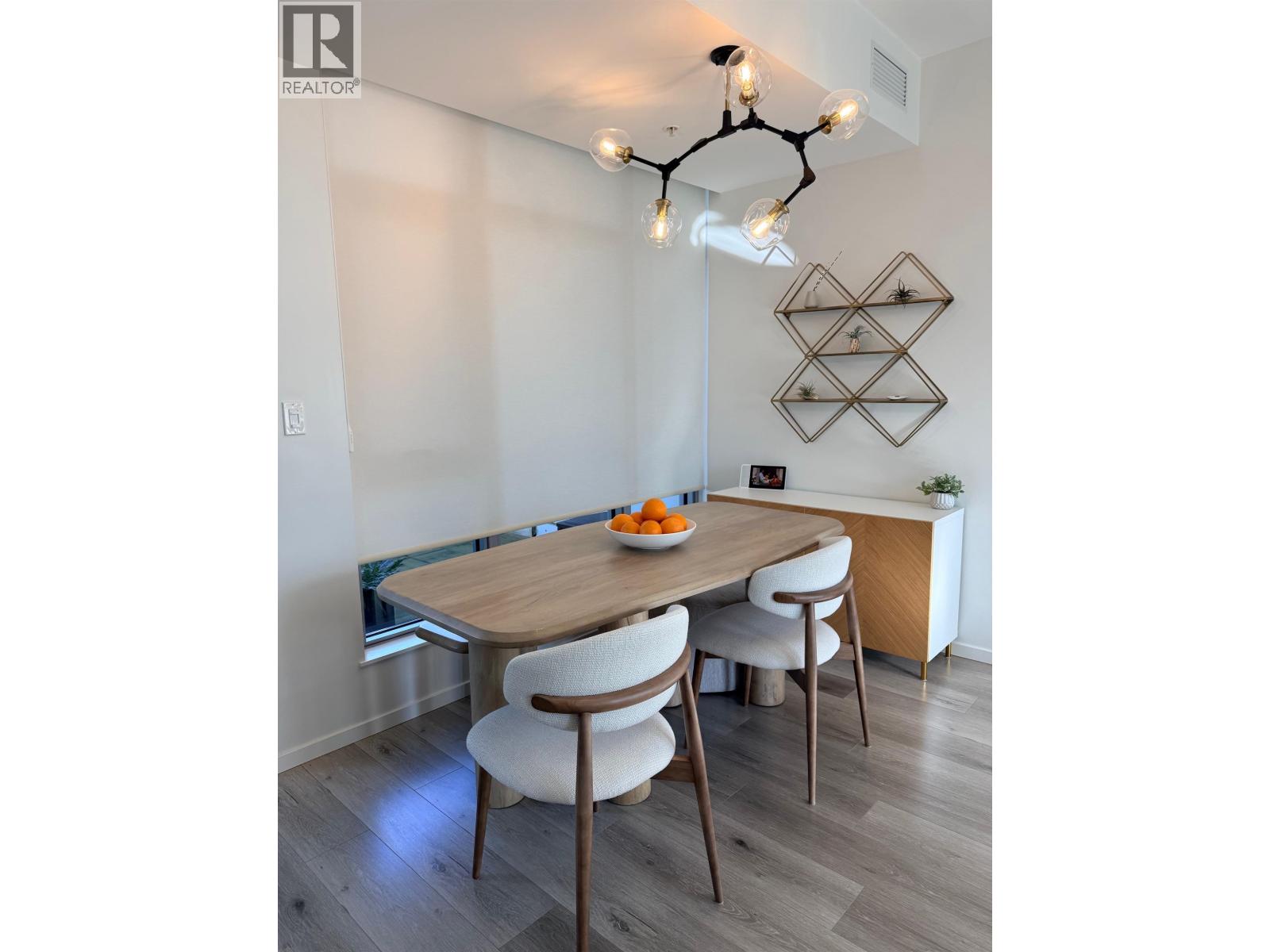 4118 Halifax Street, Burnaby, British Columbia  V5C 0L2 - Photo 3 - R3098096