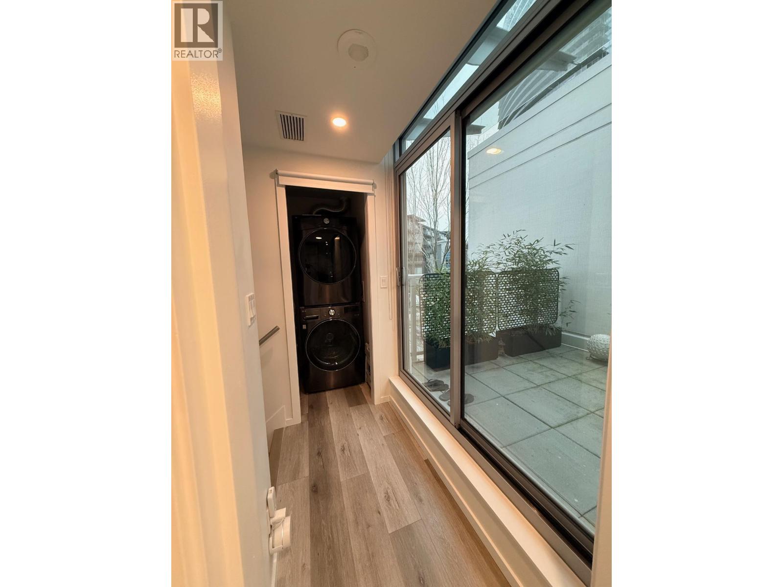 4118 Halifax Street, Burnaby, British Columbia  V5C 0L2 - Photo 12 - R3098096