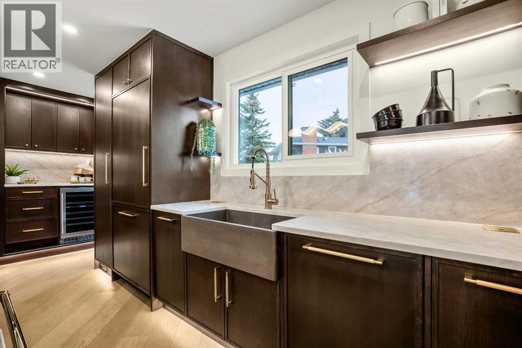 216 Oakridge Place Sw, Calgary, Alberta  T2V 1V2 - Photo 12 - A2292145