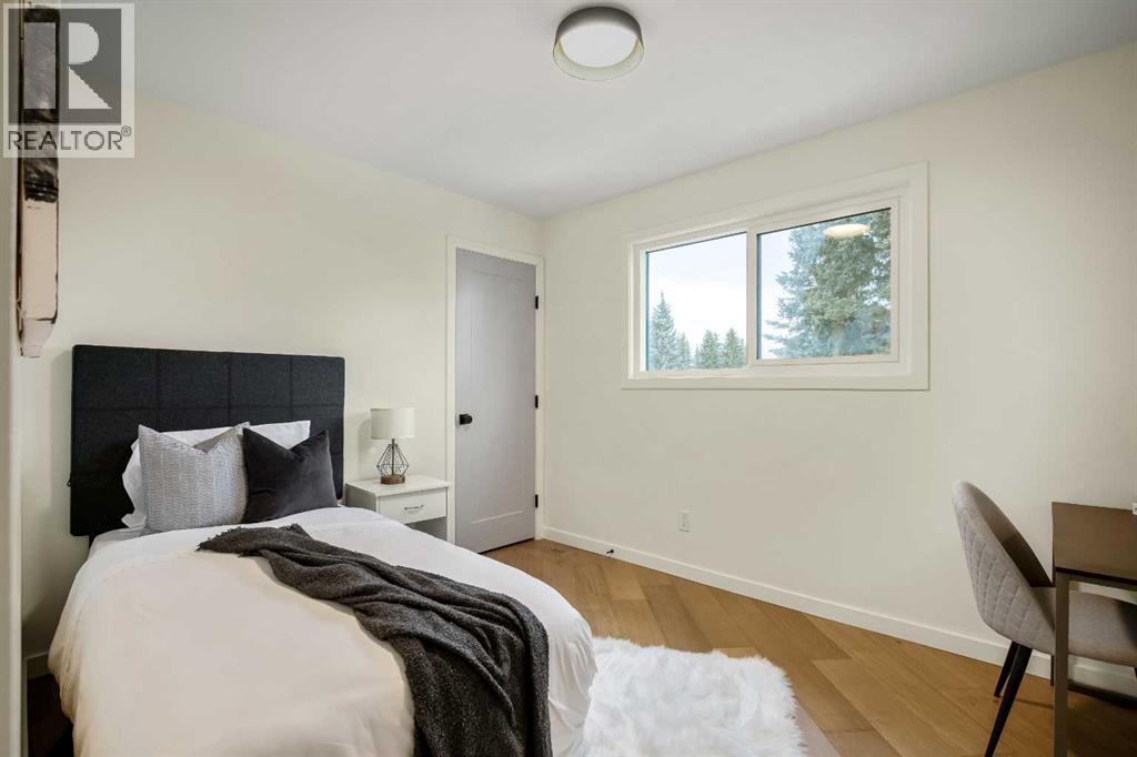 216 Oakridge Place Sw, Calgary, Alberta  T2V 1V2 - Photo 21 - A2292145