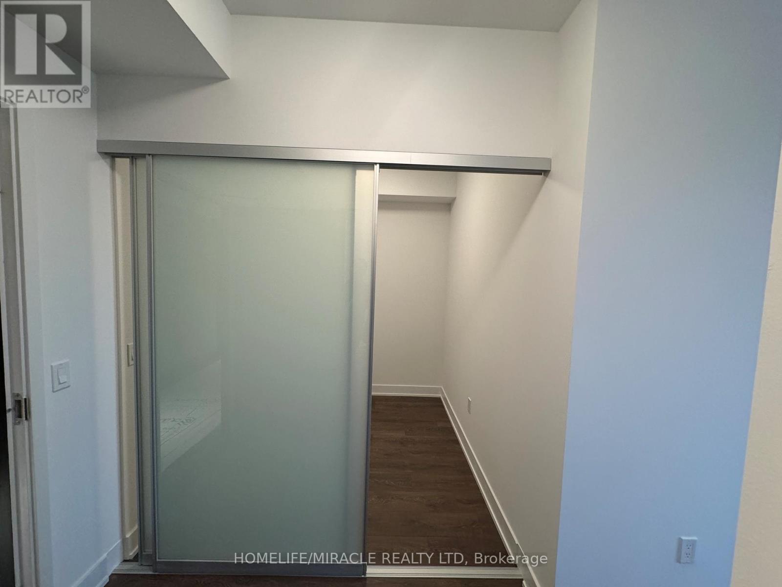 407 - 2343 Khalsa Gate, Oakville, Ontario  L6M 4J2 - Photo 15 - W12868664